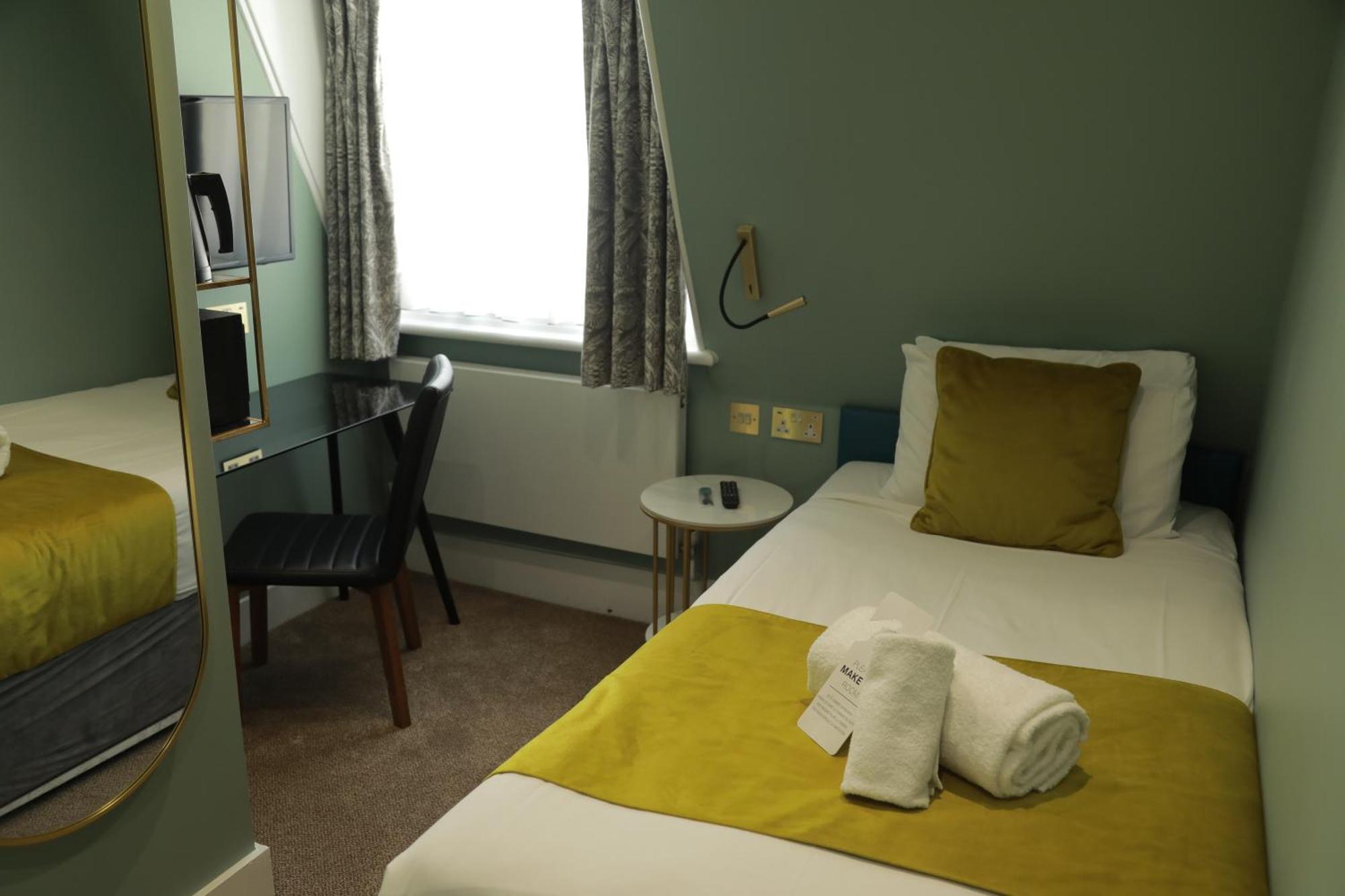 Bloomsbury Palace Hotel London Exterior foto