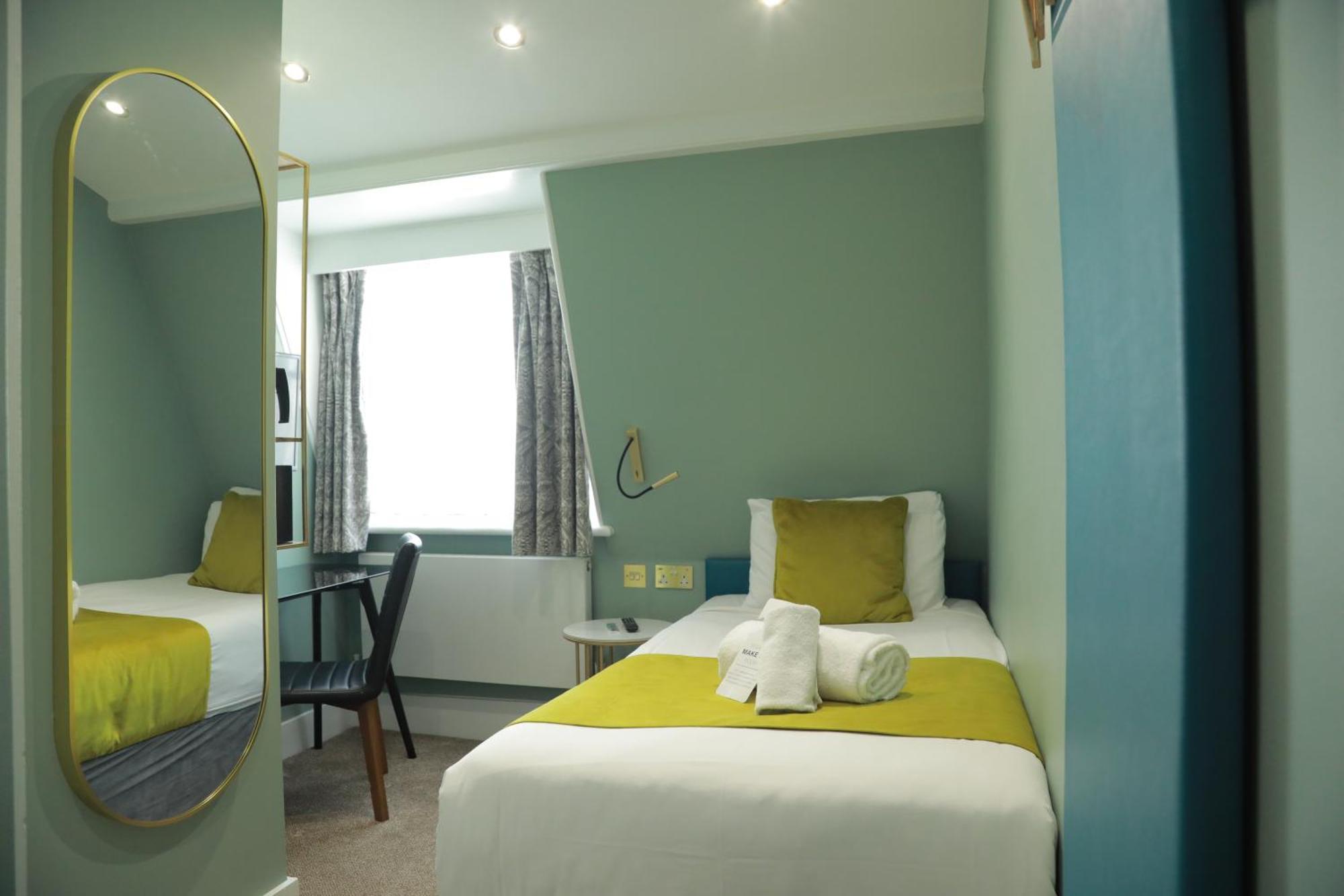 Bloomsbury Palace Hotel London Exterior foto